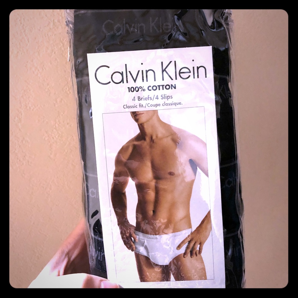 Calvin Klein Men’s briefs (4-piece pack)